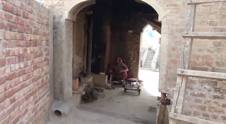 ਜਮਾਤ ਅਲੀ ਨੇ ਪਿੰਡ ਦਾ ਨਾਂਅ ਭਗਤ ਸਿੰਘ ਰੱਖਣ ਦੀ ਮੰਗ ਕੀਤੀ ਹੈ। ਇਸ ਤੋਂ ਇਲਾਵਾ ਭਗਤ ਸਿੰਘ ਦੇ ਇਤਿਹਾਸਕ ਪਿੰਡ ਨੂੰ ਮਿਸਾਲੀ ਬਣਾਉਣ ਦੀ ਵੀ ਮੰਗ ਕੀਤੀ ਜਾ ਰਹੀ ਹੈ।