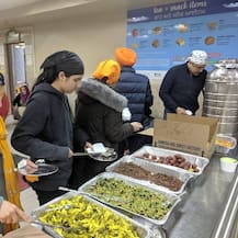 ਤੁਹਾਡੀ ਥਾਲੀ ਵਿੱਚ ਕੀ ਹੈ..? ਕੈਨੇਡਾ ਦੇ ਗੁਰੂ ਘਰ ਨੇ ਚਲਾਈ ਵਿਲੱਖਣ ਲੰਗਰ ਮੁਹਿੰਮ