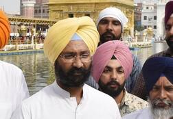 ਢੀਂਡਸਾ ਨੇ ਮੰਨਿਆ ਡੇਰਾ ਸਿਰਸਾ ਮੁਖੀ ਨੂੰ ਮੁਆਫ਼ੀ ਅਕਾਲੀ ਦਲ ਦੀ 'ਗ਼ਲਤੀ'