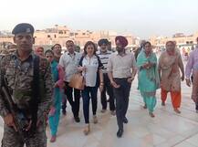 ਸ੍ਰੀ ਹਰਿਮੰਦਰ ਸਾਹਿਬ ਨਤਮਸਤਕ ਹੋਈ ਮੁਕੇਸ਼ ਅੰਬਾਨੀ ਦੀ ਪਤਨੀ ਨੀਤਾ ਅੰਬਾਨੀ