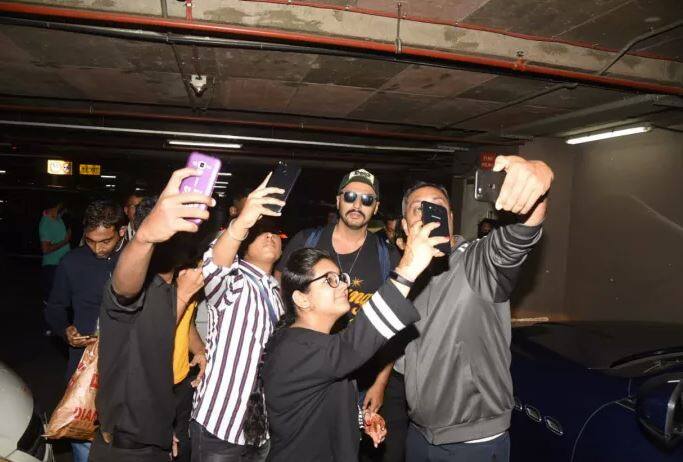 ਇਸ ਬਾਰੇ ਜਦੋਂ ਅਰਜੁਨ ਦੇ ਪਿਓ ਬੋਨੀ ਕਪੂਰ ਨੂੰ ਪੁੱਛਿਆ ਗਿਆ ਤਾਂ ਉਨ੍ਹਾਂ ਨੇ ਇਨ੍ਹਾਂ ਖ਼ਬਰਾਂ ਨੂੰ ਮਹਿਜ਼ ਅਫਵਾ ਕਿਹਾ। ਉਨ੍ਹਾਂ ਕਿਹਾ ਇਨ੍ਹਾਂ ਖ਼ਬਰਾਂ ‘ਚ ਕੋਈ ਸੱਚਾਈ ਨਹੀਂ।