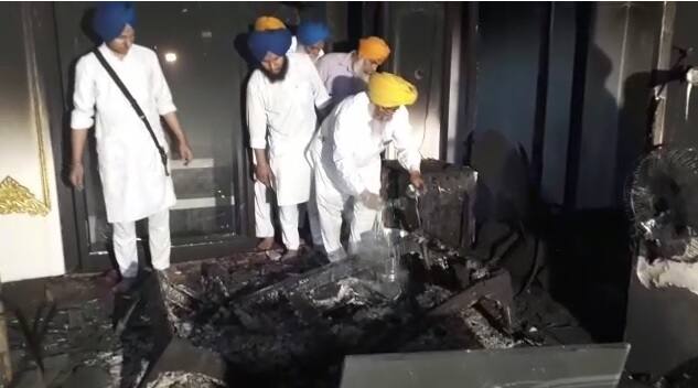 ਹਲਕਾ ਪਾਇਲ ਵਿੱਚ ਪੈਂਦੇ ਪਿੰਡ ਘਲੋਟੀ ਦੇ ਸ੍ਰੀ ਗੁਰੂ ਰਵਿਦਾਸ ਜੀ ਦੇ ਗੁਰਦੁਆਰਾ ਸਹਿਬ ਵਿਖੇ ਸ੍ਰੀ ਗੁਰੂ ਗ੍ਰੰਥ ਸਾਹਿਬ ਜੀ ਦੇ ਪਾਵਨ ਸਰੂਪ ਅਗਨੀ ਭੇਟ ਹੋ ਗਏ ਹਨ। 