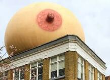 ਬ੍ਰੈਸਟ ਰੂਪੀ ਗੁਬਾਰੇ ਛਾਏ ਲੰਡਨ ਦੇ ਅਸਮਾਨ \'ਚ, ਅਜਿਹਾ ਕਿਓਂ ਹੋਇਆ ਇਸ ਪਿੱਛੇ ਹੈ ਖ਼ਾਸ ਵਜ੍ਹਾ