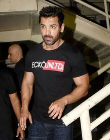 ਜੌਨ ਅਬ੍ਰਾਹਮ ਦੀ \'ਰਾਅ\' ਦੇਖਣ ਆਏ ਸਟਾਰਸ, ਵੇਖੋ ਤਸਵੀਰਾਂ