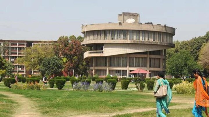 PU adds transgender category in scholarships granted ਪੰਜਾਬ ਯੂਨੀਵਰਸਿਟੀ ਦਾ ਟਰਾਂਸਜੈਂਡਰ ਵਰਗ ਨੂੰ ਵੱਡਾ ਤੋਹਫ਼ਾ