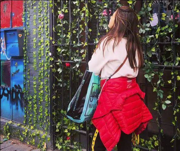 ਸਾਰਾ ਹੁਣ ਕਾਰਤਿਕ ਆਰੀਅਨ ਨਾਲ ਇਮਤਿਆਜ਼ ਅਲੀ ਦੀ ਫ਼ਿਲਮ 'ਆਜਕੱਲ੍ਹ' ਦੀ ਸ਼ੂਟਿੰਗ ਕਰ ਰਹੀ ਹੈ। ਇਸ ਨੂੰ 'ਲਵ ਆਜਕੱਲ੍ਹ ਦਾ ਸੀਕੂਅਲ ਕਿਹਾ ਜਾ ਰਿਹਾ ਹੈ।