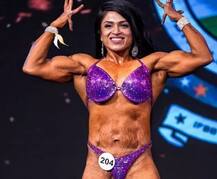 ਮਾਂ ਬਣਨ ਮਗਰੋਂ ਇਹ ਔਰਤ ਅਖਵਾਉਂਦੀ ਮੱਸਲਸ ਮੌਮ, ਤਸਵੀਰਾਂ ਦੇਖ ਰਹਿ ਜਾਓਂਗੇ ਦੰਗ