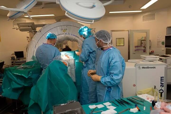 ਖੋਜੀਆਂ ਦੀ ਮੰਨੀਏ ਤਾਂ 22 ਹਜ਼ਾਰ ਲੋਕਾਂ ਵਿੱਚ ਕਿਸੇ ਇੱਕ ਨੂੰ ਇਹ ਸਮੱਸਿਆ ਹੁੰਦੀ ਹੀ ਹੈ।