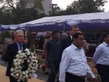 ਬ੍ਰਿਟਿਸ਼ ਹਾਈ ਕਮਿਸ਼ਨਰ ਨੇ ਜੱਲ੍ਹਿਆਂਵਾਲਾ ਬਾਗ਼ ਸ਼ਹੀਦਾਂ ਨੂੰ ਭੇਂਟ ਕੀਤੀ ਸ਼ਰਧਾਂਜਲੀ ਪਰ ਨਾ ਮੰਗੀ ਮੁਆਫ਼ੀ