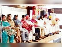 ਪੰਜਾਬ ਆਏ ਸਿਸੋਦੀਆ ਨੂੰ ਵਲੰਟੀਅਰਾਂ ਦੇ ਤਿੱਖੇ ਸਵਾਲ, ਕਿਸ ਦੀ ਸਲਾਹ ਨਾਲ ਐਲਾਨੇ ਉਮੀਦਵਾਰ