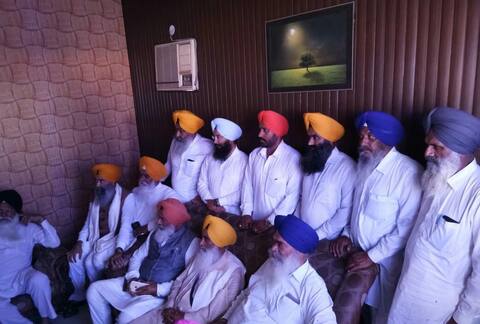 ਜਨਰਲ ਜੇ.ਜੇ. ਸਿੰਘ ਵੱਲੋਂ ਟਿਕਟ ਵਾਪਸ ਲੈਣ ਪਿੱਛੋਂ ਟਕਸਾਲੀਆਂ ਦੀ ਬੀਬੀ ਖਾਲੜਾ ਨੂੰ ਸਲਾਹ ਜਨਰਲ ਜੇ.ਜੇ. ਸਿੰਘ ਵੱਲੋਂ ਟਿਕਟ ਵਾਪਸ ਲੈਣ ਪਿੱਛੋਂ ਟਕਸਾਲੀਆਂ ਦੀ ਬੀਬੀ ਖਾਲੜਾ ਨੂੰ ਸਲਾਹ