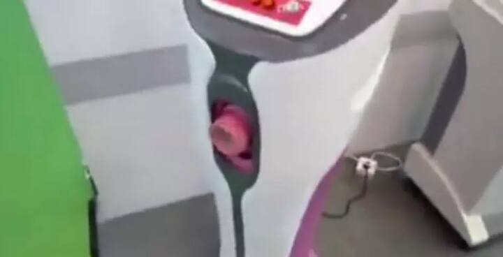 ਇਹ ਮਸ਼ੀਨ ਡੋਨਰਜ਼ ਨੂੰ ਉਤੇਜਤ ਕਰਕੇ ਉਨ੍ਹਾਂ ਸੈਕਸ ਵਾਂਗ ਮਹਿਸੂਸ ਕਰਵਾਉਂਦੀ ਹੈ। 