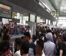 ਏਅਰ ਇੰਡੀਆ ਕਰਕੇ ਲੋਕ ਹੋਏ ਪਰੇਸ਼ਾਨ, 5 ਘੰਟੇ ਸਰਵਰ ਰਿਹਾ ਡਾਊਨ