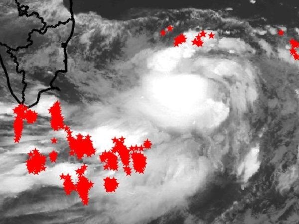 storm fani may turn cyclone in upcoming 24 hours  ਖ਼ਤਰਨਾਕ ਤੂਫ਼ਾਨ 'ਫਾਨੀ' ਭਾਰਤ ਵੱਲ ਵਧਿਆ, ਕਈ ਸੂਬਿਆਂ 'ਚ ਅਲਰਟ