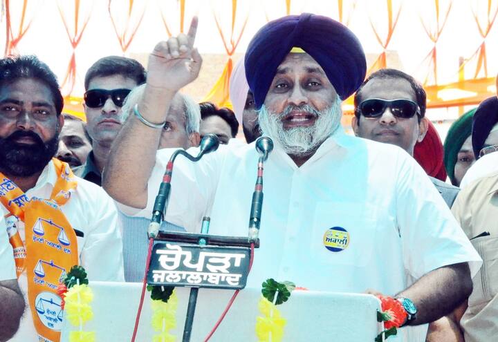 ਫ਼ਿਰੋਜ਼ਪੁਰ: ਸ਼੍ਰੋਮਣੀ ਅਕਾਲੀ ਦਲ ਦੇ ਪ੍ਰਧਾਨ ਸੁਖਬੀਰ ਸਿੰਘ ਬਾਦਲ ਨੇ ਆਪਣੇ ਚੋਣ ਪ੍ਰਚਾਰ ਦੌਰਾਨ ਜਿੱਥੇ ਵਿਰੋਧੀਆਂ ਨੂੰ ਖ਼ੂਬ ਰਗੜੇ ਲਾਏ, ਉੱਥੇ ਨੌਜਵਾਨਾਂ ਨੂੰ ਆਕਰਸ਼ਿਤ ਕਰਨ ਲਈ ਫ਼ੋਟੋ ਸੈਸ਼ਨ ਦਾ ਖ਼ਾਸ ਧਿਆਨ ਰੱਖਿਆ।