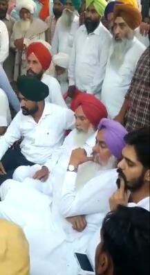 ਕਾਂਗਰਸੀਆਂ ਦੀ ਰੈਲੀ \'ਚ ਕਲੇਸ਼, ਚੱਲੀਆਂ ਕੁਰਸੀਆਂ, ਲੱਥੀਆਂ ਪੱਗਾਂ