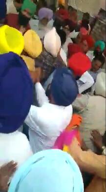ਕਾਂਗਰਸੀਆਂ ਦੀ ਰੈਲੀ \'ਚ ਕਲੇਸ਼, ਚੱਲੀਆਂ ਕੁਰਸੀਆਂ, ਲੱਥੀਆਂ ਪੱਗਾਂ