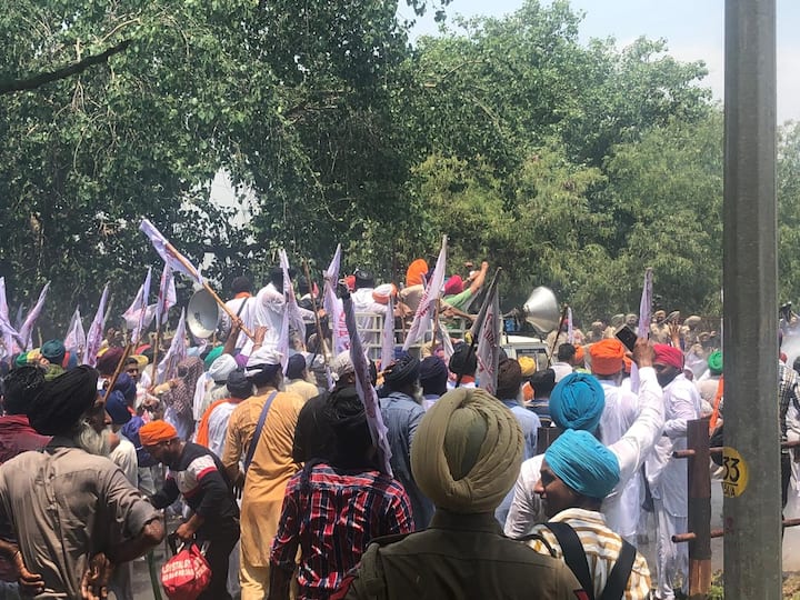 ਇਸ ਕਰਕੇ 2015 ਤਕ 3,18,528 ਕਿਸਾਨ ਮਜ਼ਦੂਰ ਖ਼ੁਦਕੁਸ਼ੀ ਕਰ ਚੁੱਕੇ ਹਨ। ਉਨ੍ਹਾਂ ਦੱਸਿਆ ਕਿ ਸਰਕਾਰ ਦੀ ਬੇਰੁਖ਼ੀ ਕਰਕੇ 2019 ਤਕ ਇਹ ਅੰਕੜਾ 4 ਲੱਖ ਤਕ ਪਹੁੰਚ ਚੁੱਕਾ ਹੈ। 