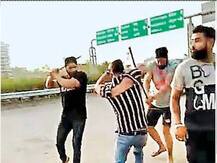 ਮੁਹਾਲੀ \'ਚ ਬਾਉਸਰਾਂ ਦੀ ਗੁੰਡਾਗਰਦੀ, ਤਿੰਨ ਨੌਜਵਾਨਾਂ ਭਜਾ-ਭਜਾ ਕੁੱਟਿਆ