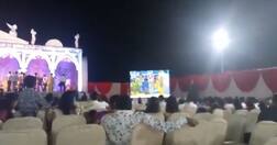 ਵਿਆਹ 'ਚ IPL ਦਾ ਰੌਲਾ, ਮੈਚ ਦੇਖਦੇ ਲੋਕ ਲਾੜਾ-ਲਾੜੀ ਨੂੰ ਸ਼ਗਨ ਪਾਉਣਾ ਹੀ ਭੁੱਲੇ, ਵੀਡੀਓ ਵਾਇਰਲ