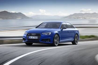 ਭਾਰਤ ਵਿੱਚ ਔਡੀ ਏ4 'ਚ 1.4 ਲੀਟਰ ਟਰਬੋਚਾਰਜਿਡ ਪੈਟਰੋਲ ਤੇ 2.0 ਲੀਟਰ ਡੀਜ਼ਲ ਇੰਜਣ ਦਾ ਵਿਕਲਪ ਰੱਖਿਆ ਗਿਆ ਹੈ।