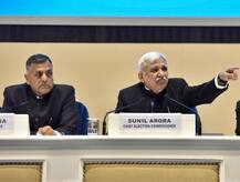 ਚੋਣਾਂ ਪੂਰੀਆਂ ਹੋਣ ਤੋਂ ਪਹਿਲਾਂ ਹੀ ਚੋਣ ਕਮਿਸ਼ਨ \'ਚ ਪਿਆ ਭੜਥੂ