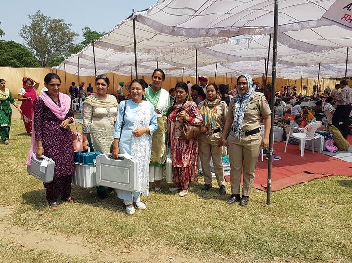 ਤੁਸੀਂ ਵੀ ਆਪਣੇ ਜਮਹੂਰੀ ਹੱਕ ਦੀ ਵਰਤੋਂ ਕਰਨ ਜ਼ਰੂਰ ਜਾਓ ਅਤੇ ਵੋਟ ਪਾਉਣ ਸਮੇਂ ਕੁਝ ਗੱਲਾਂ ਯਾਦ ਰੱਖੋ।
