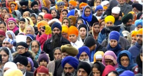 UK new weapons act allows Sikh community to carry kirpans ਬ੍ਰਿਟੇਨ 'ਚ ਮਿਲੀ ਸਿੱਖਾਂ ਨੂੰ ਰਾਹਤ, ਮਿਲਿਆ ਵੱਡਾ ਹੱਕ