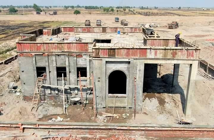 ਪਾਕਿਸਤਾਨ ਤੋਂ ਕਰਤਾਰਪੁਰ ਲਾਂਘੇ ਦੇ ਨਿਰਮਾਣ ਕਾਰਜ ਦੀਆਂ ਨਵੀਆਂ ਤਸਵੀਰਾਂ ਸਾਹਮਣੇ ਆਈਆਂ ਹਨ।