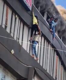 ਸੂਰਤ ਅਗਨੀਕਾਂਡ ਦੀਆਂ ਦਿਲ ਦਿਹਲਾ ਦੇਣ ਵਾਲੀਆਂ ਤਸਵੀਰਾਂ, ਸਾਹਮਣੇ ਆਈਆਂ ਸਰਕਾਰ ਦੀਆਂ ਨਾਕਾਮੀਆਂ