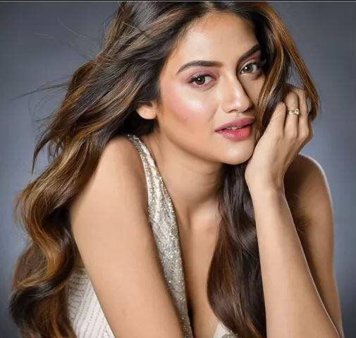 ਨੁਸਰਤ ਜਹਾਂ ਤ੍ਰਿਣਮੁਲ ਕਾਂਗਰਸ ਦੀ ਟਿਕਟ ‘ਤੇ ਪੱਛਮੀ ਬੰਗਾਲ ਦੇ ਬਸੀਰਹਾਟ ਤੋਂ ਜਿੱਤੀ ਹੈ। ਨੁਸਰਤ ਸੋਸ਼ਲ ਮੀਡੀਆ ‘ਤੇ ਕਾਫੀ ਫੇਮਸ ਹੈ।