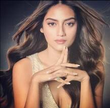 ਪਾਰਲੀਮੈਂਟ \'ਚ ਪਹੁੰਚੀਆਂ ਬੇਹੱਦ ਖੂਬਸੂਰਤ ਸੰਸਦ ਮੈਂਬਰ, ਜਾਣੋ ਕੌਣ