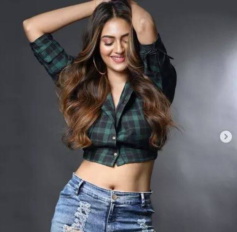 ਮਿਮੀ ਚੱਕਰਵਰਤੀ ਪੱਛਮੀ ਬੰਗਾਲ ਦੀ ਜਾਧਵਪੁਰ ਲੋਕ ਸਭਾ ਸੀਟ ਤੋਂ ਟੀਐਮਸੀ ਦੀ ਟਿਕਟ ‘ਤੇ ਚੋਣ ਜਿੱਤੀ ਹੈ। ਲੋਕ ਸਭਾ ਦੀ ਇਹ ਸੀਟ ਪੱਛਮੀ ਬੰਗਾਲ ਦੇ 24 ਪਰਗਨਾ ਜ਼ਿਲ੍ਹੇ ‘ਚ ਆਉਂਦੀ ਹੈ।