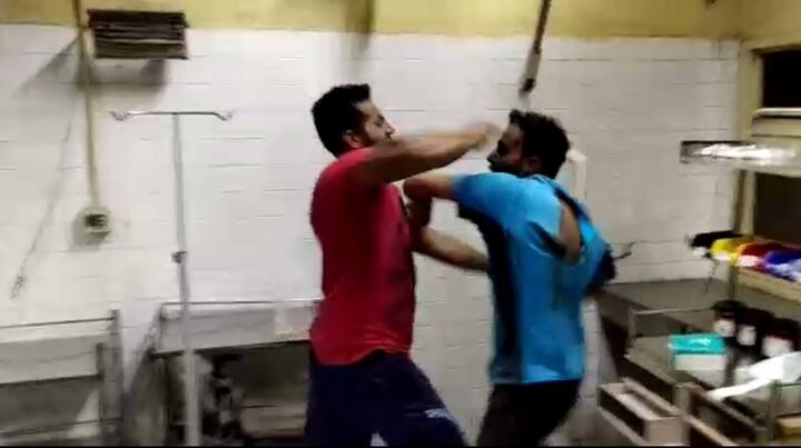 ਇਸ ਪਿੱਛੋਂ ਕਾਂਗਰਸ ਦੇ ਮੰਤਰੀ ਅਰੋੜਾ ਨੇ ਪ੍ਰੈਸ ਕਾਨਫਰੰਸ ਕਰਕੇ ਝਗੜੇ ਦਾ ਵੀਡੀਓ ਜਾਰੀ ਕੀਤਾ। 