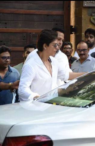 ਇਸ ਲਿਸਟ ‘ਚ ਕਿੰਗ ਖ਼ਾਨ ਸ਼ਾਹਰੁਖ ਵੀ ਸਭ ਤੋਂ ਅੱਗੇ ਨਜ਼ਰ ਆਏ।