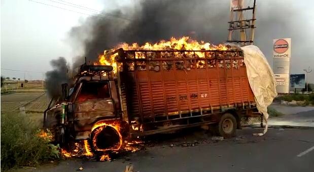 ਟਰੱਕ ਗੁਰੂਗ੍ਰਾਮ ਤੋਂ ਵਾਇਆ ਰੋਹਤਕ ਹੋ ਕੇ ਜੈਪੁਰ ਜਾ ਰਿਹਾ ਸੀ।