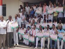 ਰਾਹੁਲ ਦੇ ਅਸਤੀਫੇ ਮਗਰੋਂ ਕਾਂਗਰਸ \'ਚ ਭੂਚਾਲ, ਮਰਨ ਵਰਤ ਦਾ ਐਲਾਨ, ਖ਼ੂਨ ਨਾਲ ਲਿਖੀ ਚਿੱਠੀ