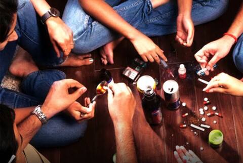 ਨਸ਼ਾ ਤਸਕਰਾਂ ਦਾ ਨਵਾਂ ਦਾਅ! ਐਸਟੀਐਫ ਵੱਲੋਂ ਵੱਡਾ ਖੁਲਾਸਾ ਨਸ਼ਾ ਤਸਕਰਾਂ ਦਾ ਨਵਾਂ ਦਾਅ! ਐਸਟੀਐਫ ਵੱਲੋਂ ਵੱਡਾ ਖੁਲਾਸਾ