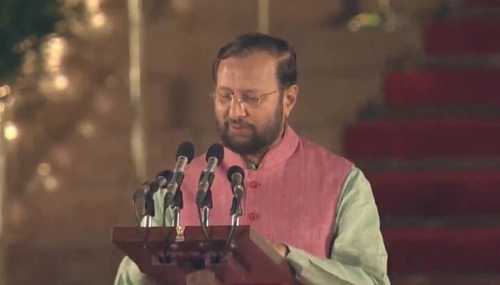 ਪਿਛਲੀ ਮੋਦੀ ਸਰਕਾਰ ਵਿੱਚ ਸਿੱਖਿਆ ਮੰਤਰੀ ਰਹੇ ਪ੍ਰਕਾਸ਼ ਜਾਵੜੇਕਰ ਇਸ ਵਾਰ ਵੀ ਕੇਂਦਰੀ ਕੈਬਨਿਟ ਦਾ ਹਿੱਸਾ ਹਨ।