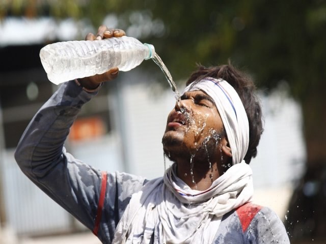 heat-strom-in-india-temperature-cross-46-in-delhi ਗਰਮੀ ਨੇ ਕੱਢੇ ਵੱਟ, ਪਾਰਾ 46 ਤੋਂ ਵੀ ਟੱਪਿਆ