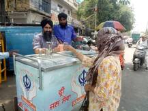 ਲੂ \'ਚ ਭੁੱਜ ਰਹੇ ਦਿੱਲੀ ਵਾਸੀਆਂ \'ਤੇ ਖ਼ਾਲਸੇ ਦੀ \'ਮਿਹਰ\'