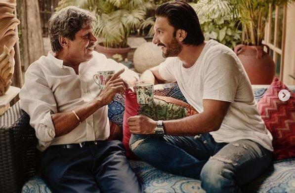 ਜਲਦੀ ਹੀ ਬੀ-ਟਾਉਨ ਐਕਟਰ ਰਣਵੀਰ ਸਿੰਘ ਫ਼ਿਲਮ ‘83’ ‘ਚ ਨਜ਼ਰ ਆਉਣ ਵਾਲੇ ਹਨ। ਇਸ ਦੀ ਸ਼ੂਟਿੰਗ ਲਈ ਉਹ ਟੀਮ ਨਾਲ ਲੰਦਨ ‘ਚ ਪਹੁੰਚੇ ਹੋਏ ਹਨ। ਇਸ ਦੌਰਾਨ ਉਨ੍ਹਾਂ ਨੇ ਕਈ ਕ੍ਰਿਕਟ ਖਿਡਾਰੀਆਂ ਨਾਲ ਮੁਲਾਕਾਤ ਕਰ ਤਸਵੀਰਾਂ ਸੋਸ਼ਲ ਮੀਡੀਆ ‘ਤੇ ਸ਼ੇਅਰ ਕੀਤੀਆਂ ਹਨ।