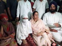 ਬਠਿੰਡਾ ਰੇਪ ਕੇਸ ਦੇ ਪੀੜਤ ਪਰਿਵਾਰ ਨੂੰ ਨਾਲ ਲੈ ਹਰਸਿਮਰਤ ਤੇ ਮਜੀਠੀਆ ਨੇ ਕੀਤੀ ਪ੍ਰੈਸ ਕਾਨਫਰੰਸ, ਮਨਪ੍ਰੀਤ ਬਾਦਲ \'ਤੇ ਵੱਡੇ ਇਲਜ਼ਾਮ