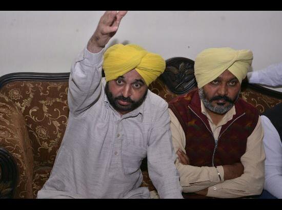 by-elections in punjab and Bhagwant maan Promoting his party ਜ਼ਿਮਨੀ ਚੋਣਾਂ ‘ਚ ਭਗਵੰਤ ਮਾਨ ਕਰ ਰਹੇ ਆਪਣੀ ਪਾਰਟੀ ਦਾ ਪ੍ਰਚਾਰ, ਲੋਕਾਂ ਨੂੰ ਵੋਟ ਦੀ ਕੀਤੀ ਅਪੀਲ