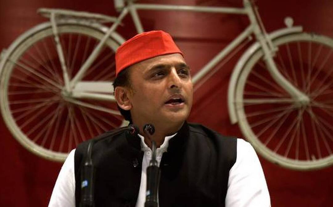 Its BJPs vaccine, will not take shot says, Akhilesh Yadav ਸਪਾ ਮੁਖੀ ਅਖਿਲੇਸ਼ ਯਾਦਵ ਨੇ ਕੋਰੋਨਾ ਵੈਕਸੀਨ ਲਗਵਾਉਣ ਤੋਂ ਕੀਤਾ ਇਨਕਾਰ, ਦਿੱਤਾ ਇਹ ਜਵਾਬ