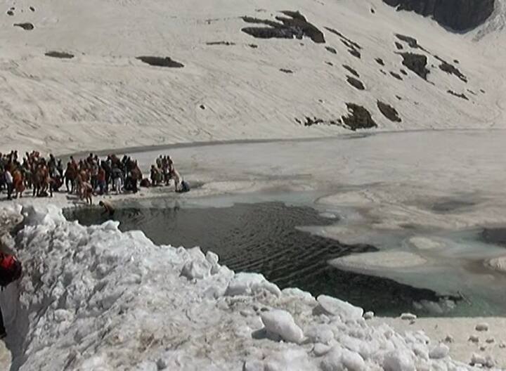 ਸ੍ਰੀ ਹੇਮਕੁੰਟ ਸਾਹਿਬ ਜਾਣ ਵਾਲੀ ਸੰਗਤ ਨੂੰ ਇਸ ਵਾਰ ਕਾਫੀ ਮੁਸ਼ਕਲ ਪੇਸ਼ ਆ ਰਹੀ ਹੈ। 