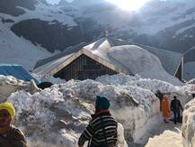 ਸ੍ਰੀ ਹੇਮਕੁੰਟ ਸਾਹਿਬ ਪੁੱਜੇ 42 ਹਜ਼ਾਰ ਤੋਂ ਵੱਧ ਸ਼ਰਧਾਲੂ