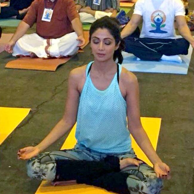 ਐਕਸਰਸਾਈਜ਼ ਅਤੇ ਯੋਗਾ ਦੇ ਨਾਲ ਉਸ ਨੂੰ ਕਾਰਡਿਓ ਵੀ ਕਾਫੀ ਪਸੰਦ ਹੈ। ਸ਼ਿਲਪਾ ਸਟ੍ਰੈਂਥ ਟ੍ਰੇਨਿੰਗ ਅਤੇ ਯੋਗ ਤੋਂ ਬਾਅਦ 10 ਮਿੰਟ ਮੈਡੀਟੇਸ਼ਨ ਵੀ ਕਰਦੀ ਹੈ।