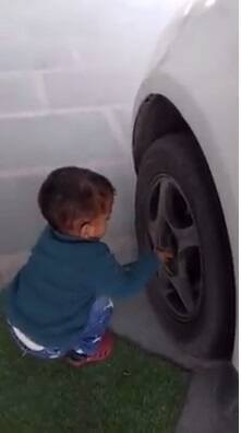 ਫ਼ਤਹਿਵੀਰ ਦੀ ਮੌਤ ਨੇ ਸਭ ਨੂੰ ਝੰਜੋੜ ਕੇ ਰੱਖ ਦਿੱਤਾ ਹੈ। ਅੱਜ ਉਸ ਮਾਸੂਮ ਦਾ ਸਸਕਾਰ ਕਰ ਦਿੱਤਾ ਗਿਆ ਹੈ।