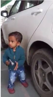 ਦੱਸ ਦੇਈਏ ਫ਼ਤਹਿਵੀਰ ਸਿੰਘ ਵੀਰਵਾਰ ਸ਼ਾਮ ਬੋਰਵੈੱਲ ਵਿੱਚ ਡਿੱਗ ਗਿਆ ਸੀ, ਜਿਸ ਨੂੰ ਬਚਾਉਣ ਲਈ 6 ਦਿਨਾਂ ਤਕ ਪ੍ਰਸ਼ਾਸਨ ਤੇ NDRF ਦੀਆਂ ਟੀਮਾਂ ਬਚਾਅ ਕਾਰਜ ਕਰਦੀਆਂ ਰਹੀਆਂ, ਪਰ ਆਖ਼ਰ ਬੋਰਵੈੱਲ ਵਿੱਚੋਂ ਬੱਚੇ ਦੀ ਲਾਸ਼ ਕੱਢੀ ਗਈ।